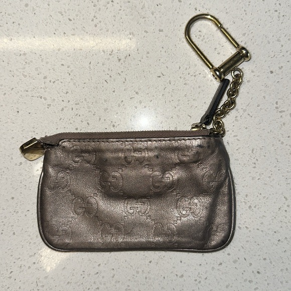 Gucci metallic card holder keychain - Picture 2 of 5